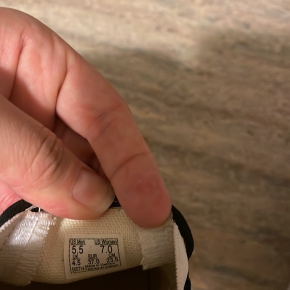 Vans Classic Slip-On Rose Animal Checkerboard True White Size~ 7 W /5.5 M - Picture 9 of 10